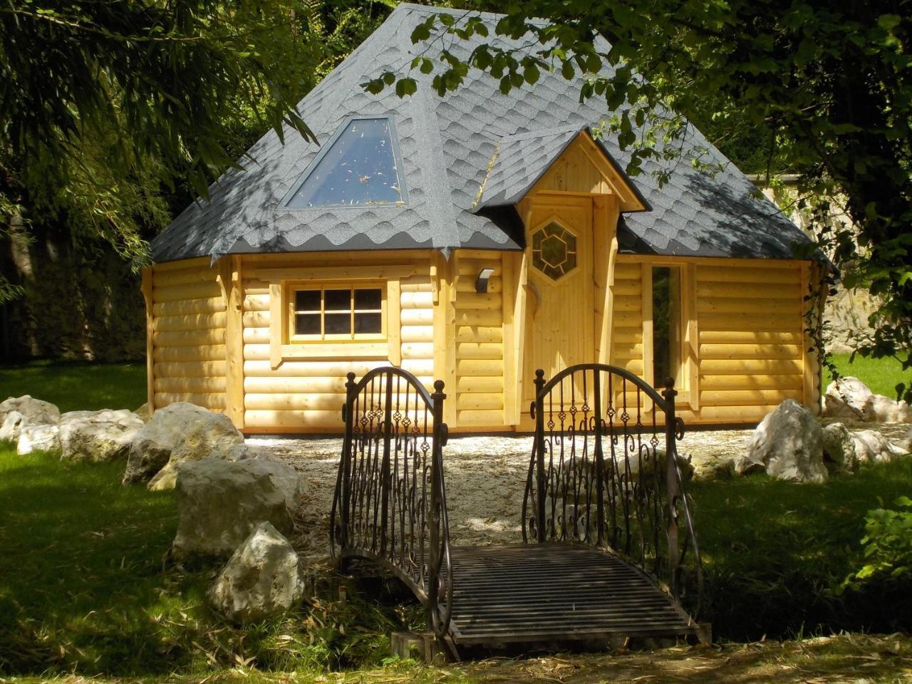 Le Moulin De Pommeuse Bed & Breakfast ภายนอก รูปภาพ