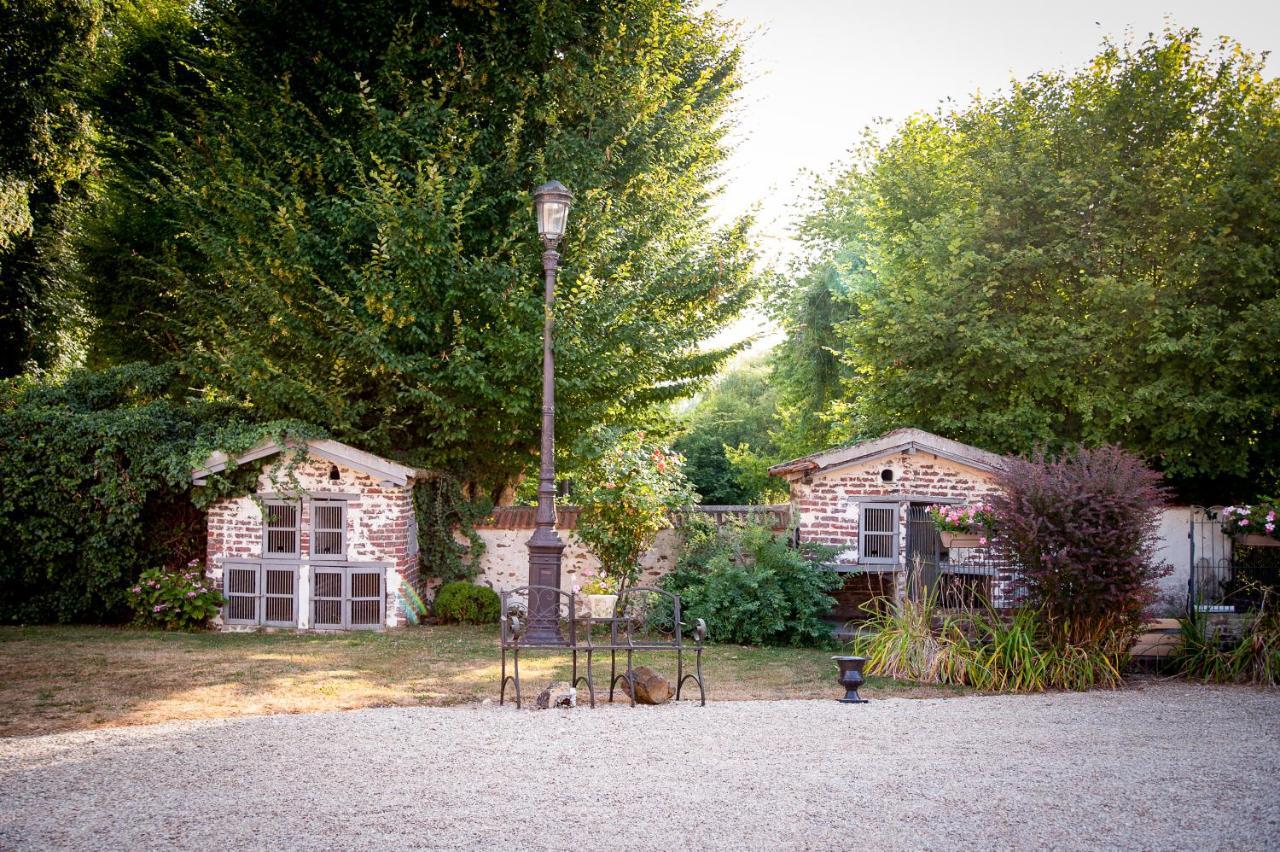Le Moulin De Pommeuse Bed & Breakfast ภายนอก รูปภาพ