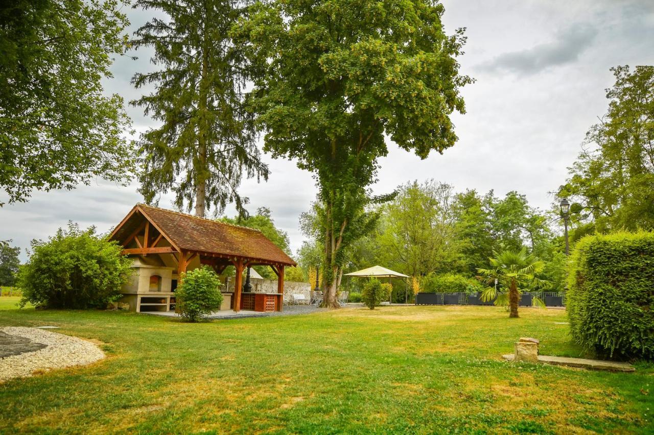 Le Moulin De Pommeuse Bed & Breakfast ภายนอก รูปภาพ