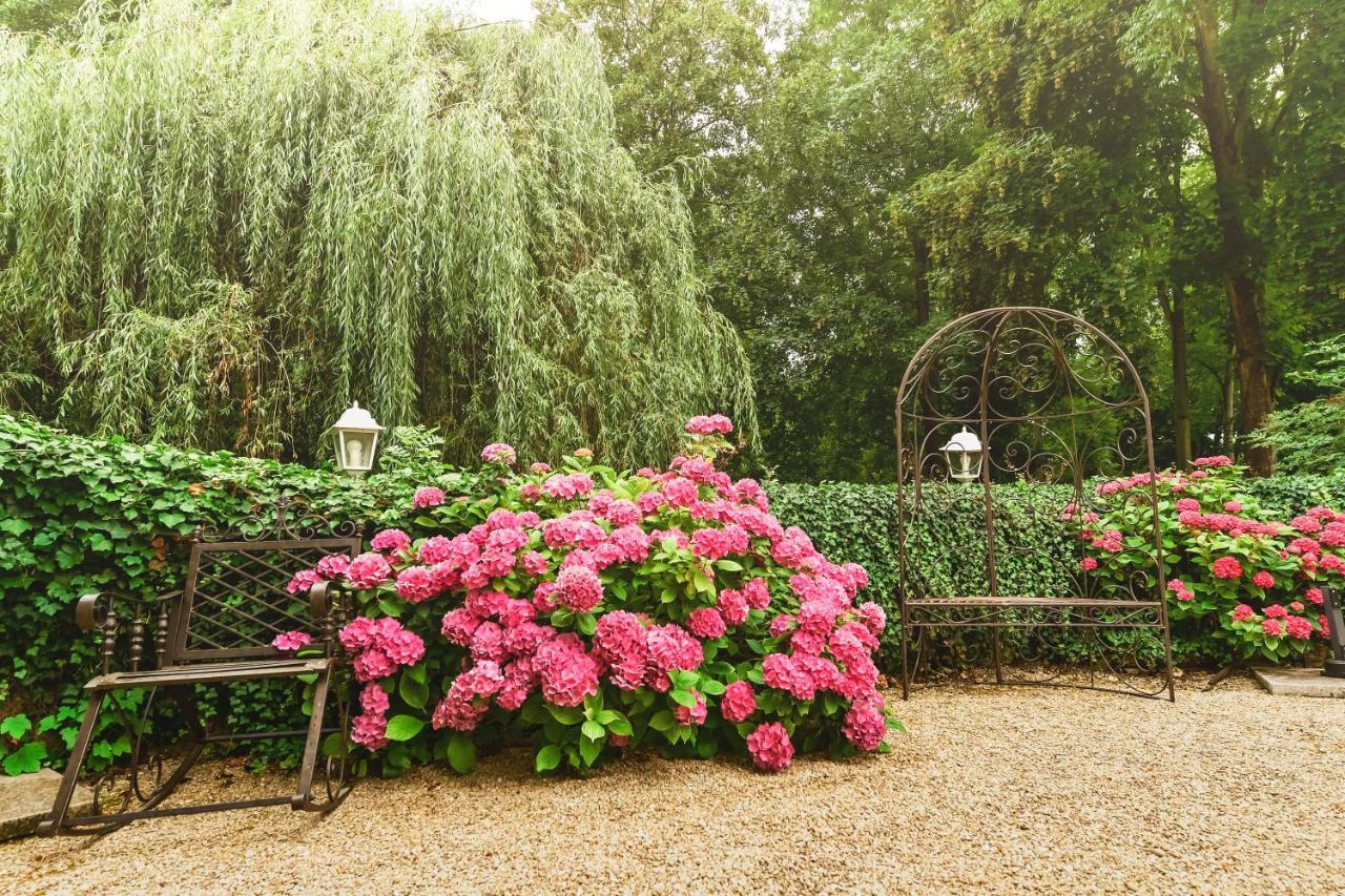 Le Moulin De Pommeuse Bed & Breakfast ภายนอก รูปภาพ